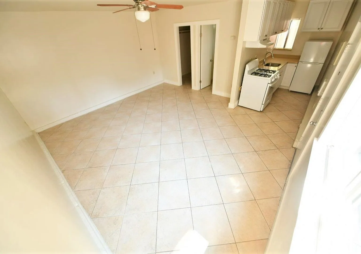 15p013 - Shattuck — Photo 3