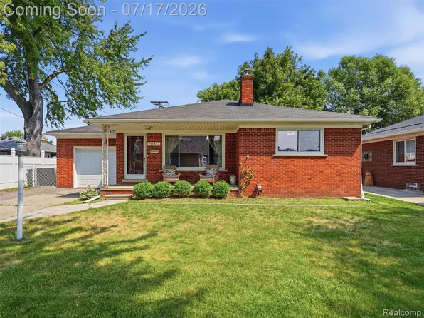 20817 Frazho St, Saint Clair Shores, MI 48081
