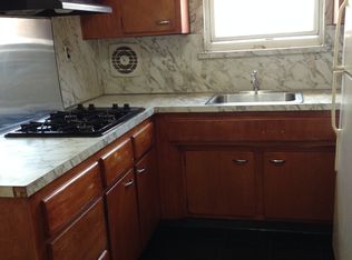 2601 29th St, Astoria, NY 11102