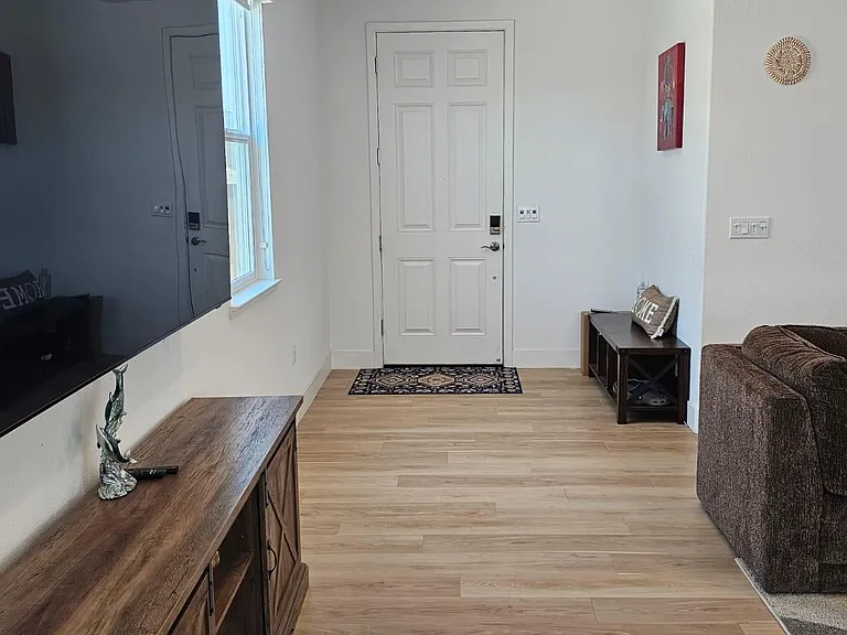 17584 Capricorn Ct — Photo 11