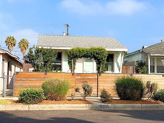 2nd image of 12105 Culver Blvd