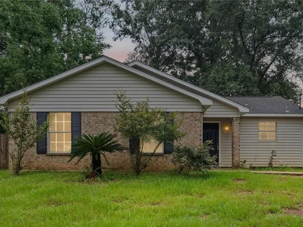 9711 Royal Woods Dr N, Mobile, AL 36608