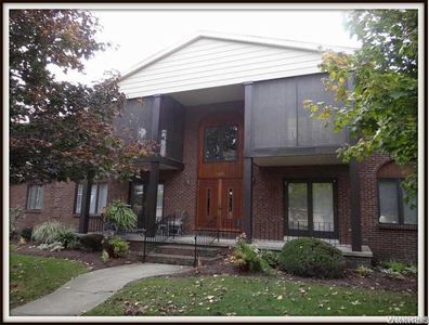 162 Peppertree Dr APT 8, Amherst, NY, 14228