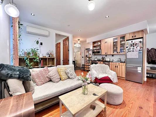 Rented by Doorway NYC, LLC | media 14