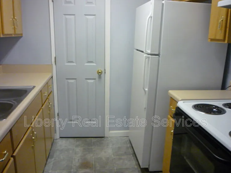 133 Rolland St #22 — Photo 9