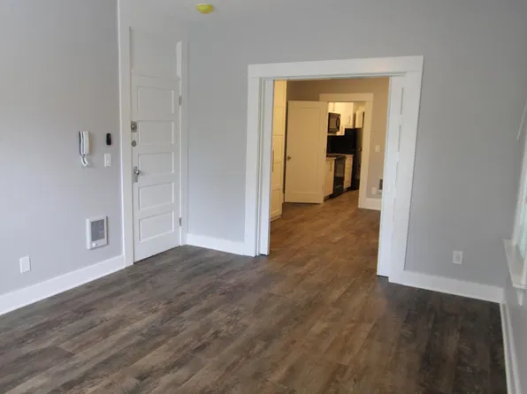 2354 NW Glisan St APT 1, Portland, OR 97210