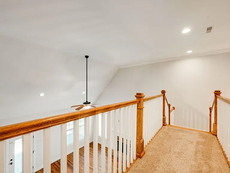 8885 McKenzie Farm Dr — Photo 30