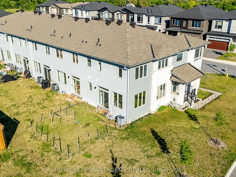 660 Fenwick Way — Photo 36