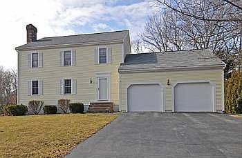 1st image of 14 Storeybrook Dr