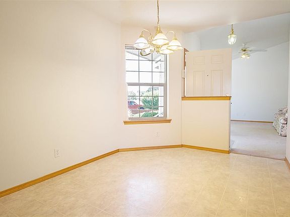 3rd image of 502 S Belfair St
