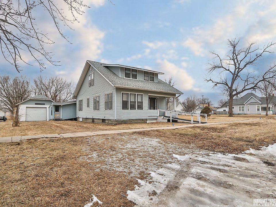 1st image of 304 Eldon St