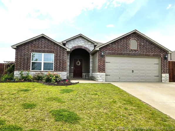 1203 W Missouri Ave, Claremore, OK 74019