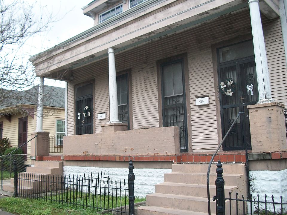 1st image of 2303 Laharpe St