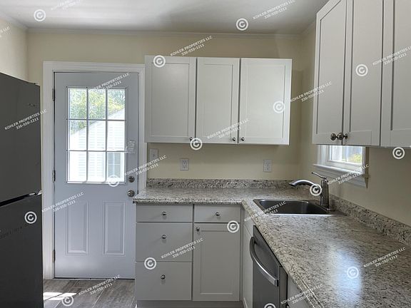 3rd image of 1802 J Ave