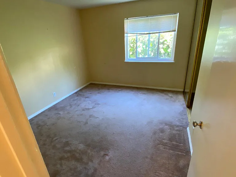 2533 Hillegass Ave #105 — Photo 16