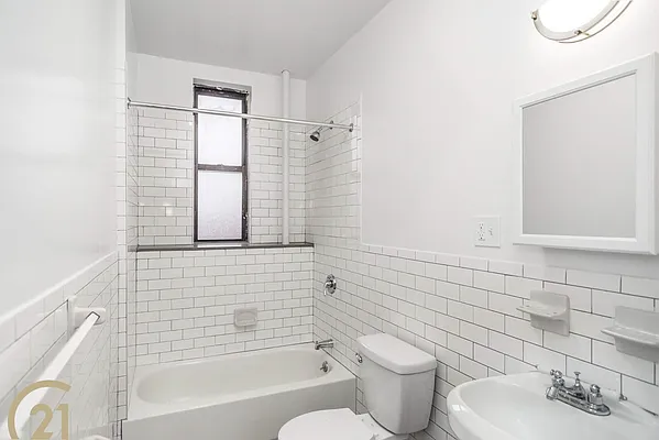 Rented by Century 21 Metropolitan | media 14