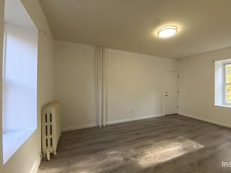 90 E Johnson St #1RR — Photo 5