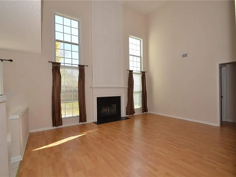 4407 Weham Ct — Photo 3