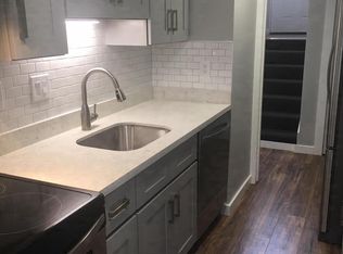 3074 SW Avalon Way APT 3, Seattle, WA 98126