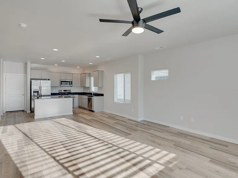 327 S Riggs Spring Ave — Photo 5
