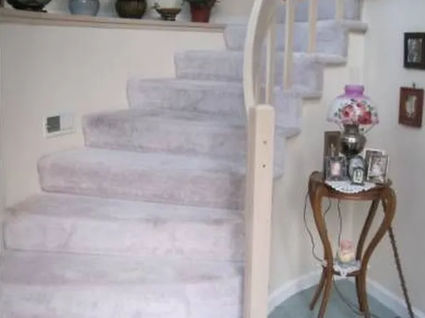 36 Arrowhead Cir, Ashland, MA 01721