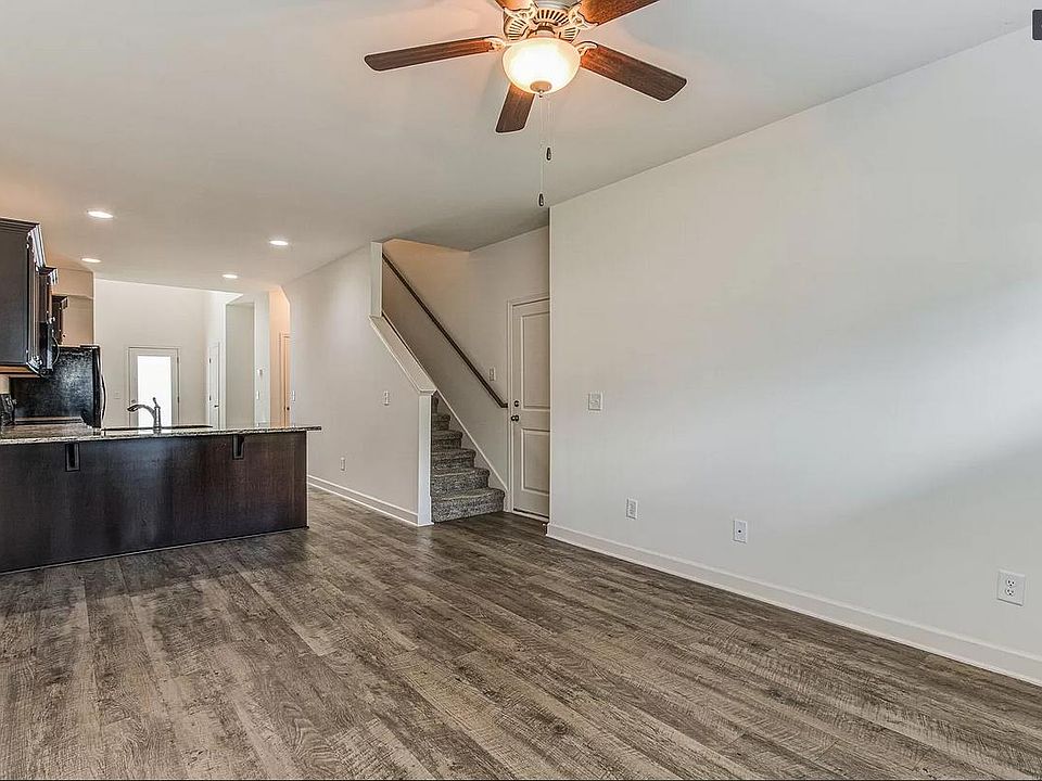 1st image of 1709 Lone Jack Ln