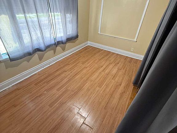 2nd image of 471 Fillmore Ave #1