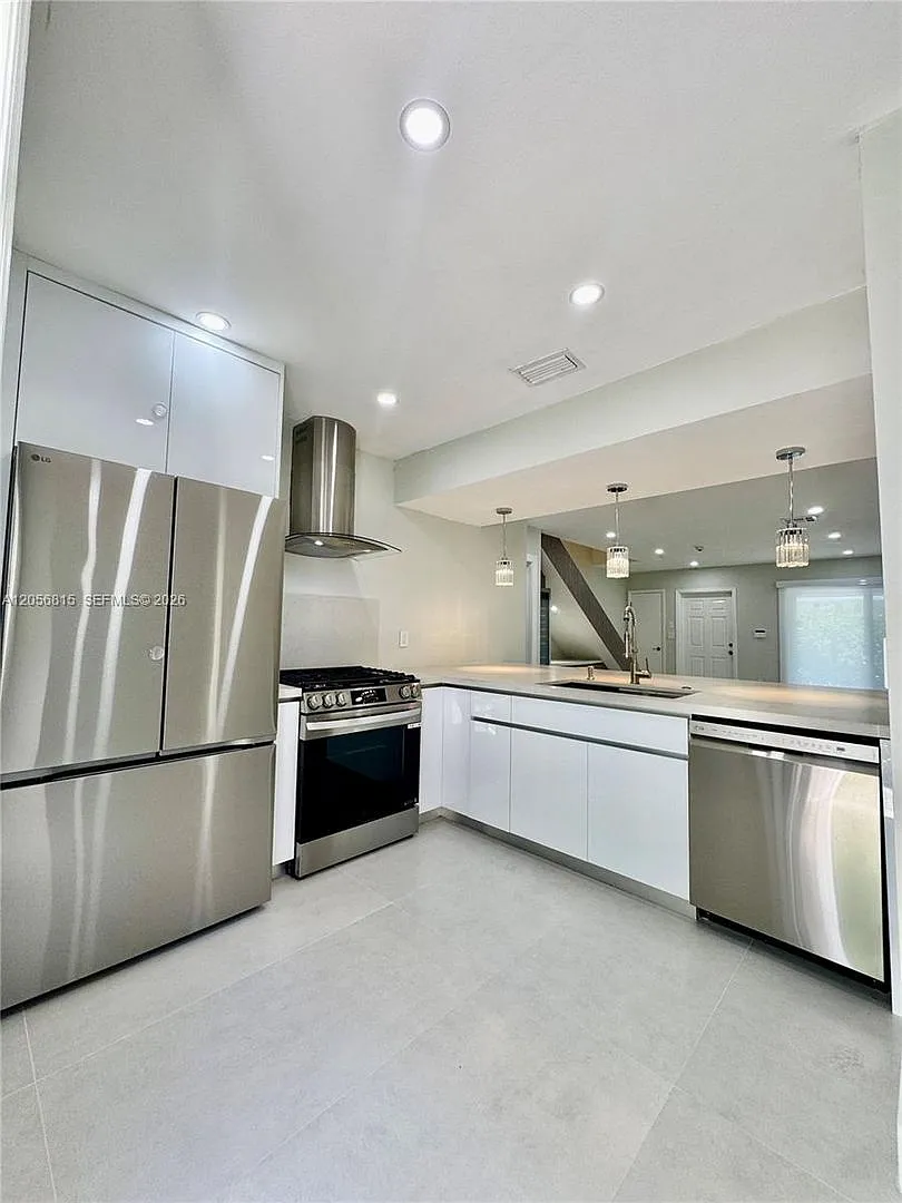 7342 Gary Avenue, Miami Beach, FL 33141 - 2509 — Photo 1