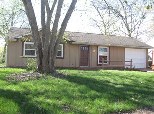 1324 Northlea Dr, South Bend, IN 46628