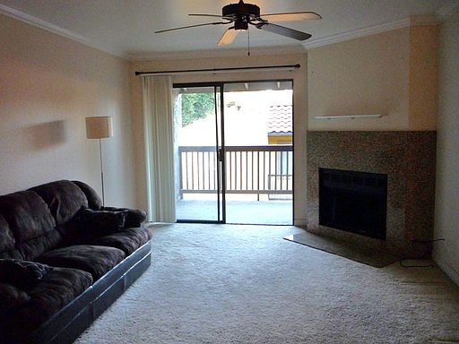 3rd image of 9959 Azuaga St #I