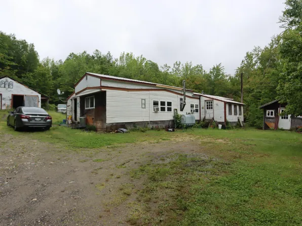 682 US Route 2, Wilton, ME 04294