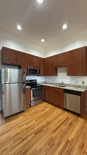 7 Pembroke St Photo 1