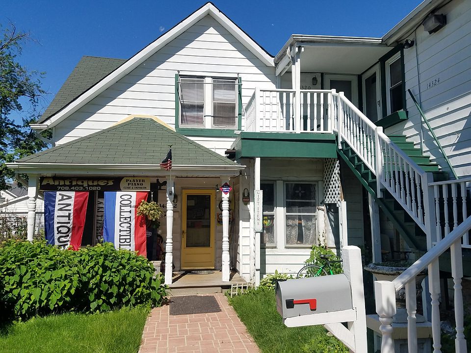 2nd image of 14322 Beacon St #1