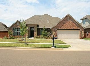 15505 Maple Ridge Ln, Edmond, OK 73013