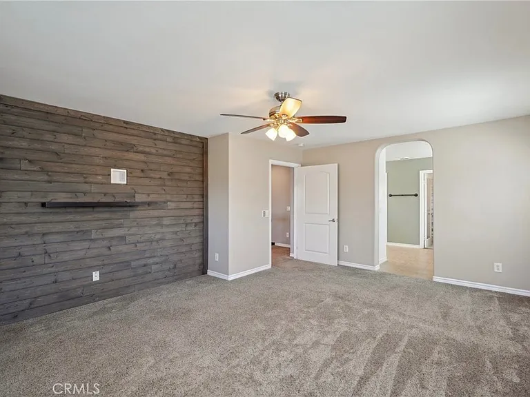 7961 Spaniel Ct — Photo 37