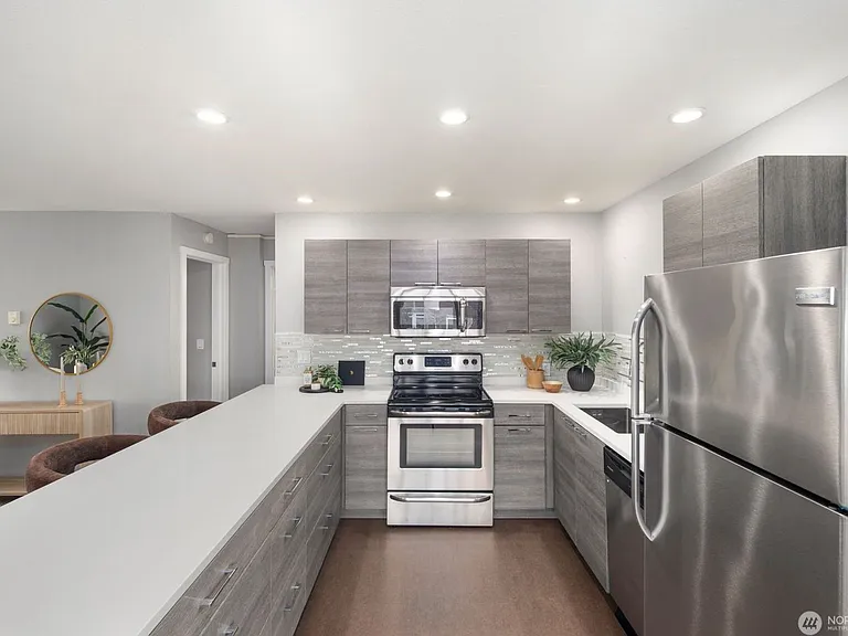 952 100th Ave NE #237 — Photo 13