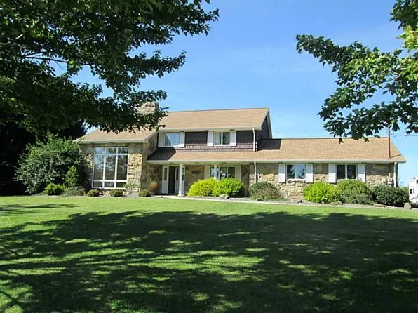 189 Grindel Rd, Prospect, PA 16052