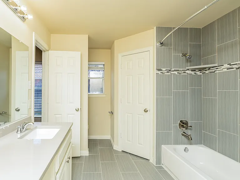 211 Dove Mdws — Photo 10