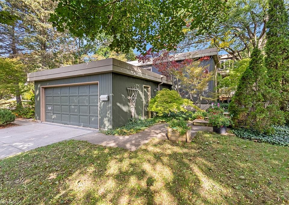 1st image of 348 Browning Pl