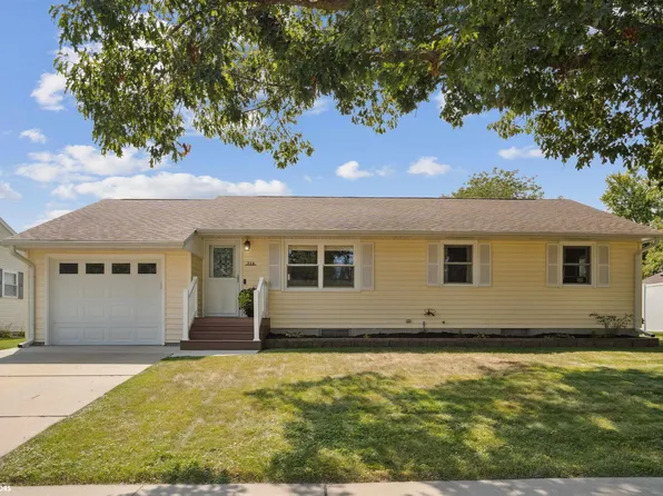 310 E Baker St, Mount Pleasant, IA 52641