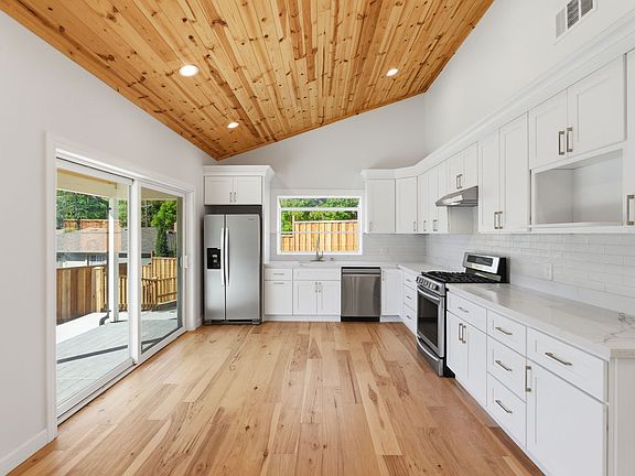 5th image of 3196 Rohrer Dr #A