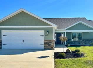299 Darla Cir, Troy, OH 45373