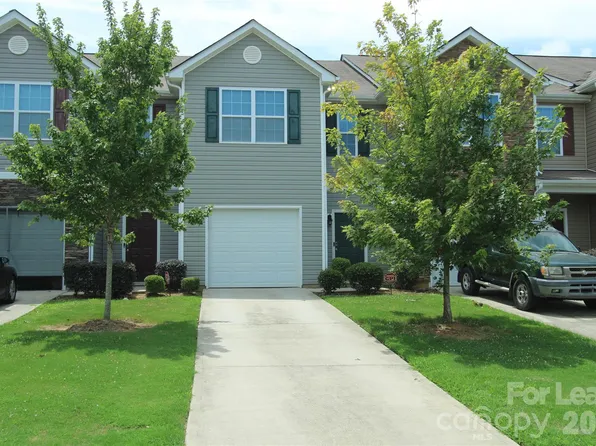 9348 Hamel St, Charlotte, NC 28215