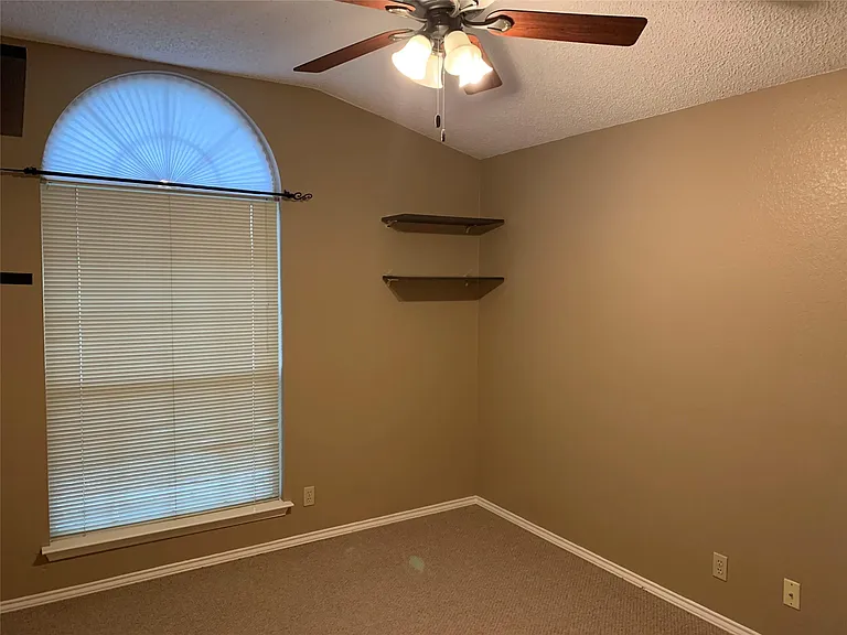 17130 Copperhead Dr — Photo 7