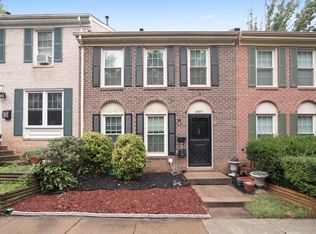 2321 Duke Of Bedford Ct, Reston, VA 20191
