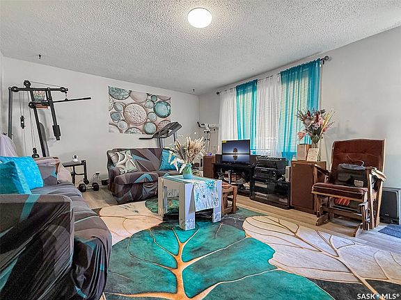 2nd image of 168 2nd Avenue SE