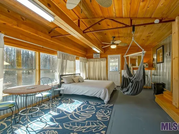 23130 Chene Blanc Ln, Maurepas, LA 70449