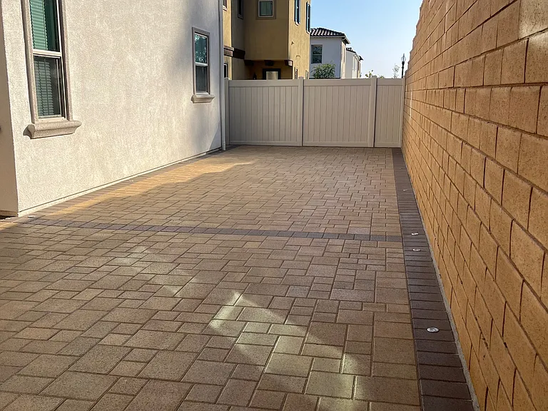 779 Edward Scholle Dr — Photo 31
