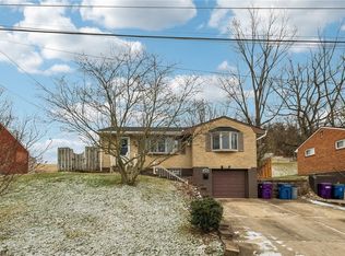 300 Sherrie Dr, Pittsburgh, PA 15239