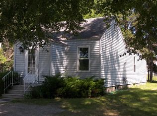 221 E 6th St, Pinconning, MI 48650